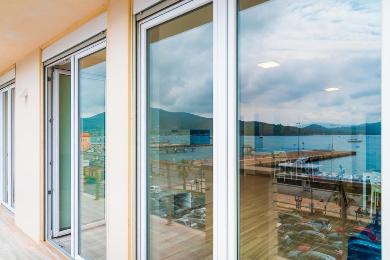 Appartamento Fronte Mare Portoferraio Exterior photo